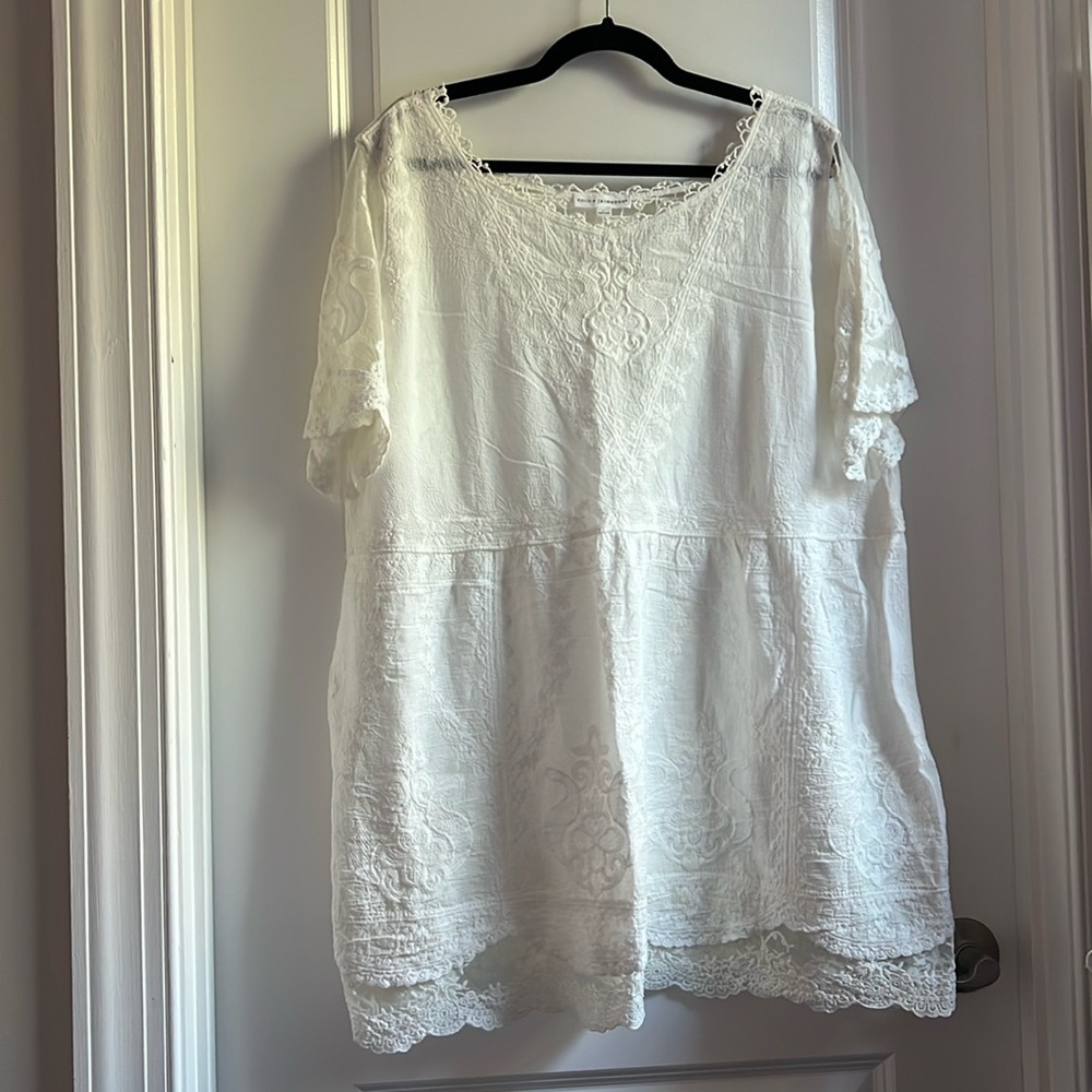 Coco And Jaimeson, Large White Lace And Embroider… - image 1